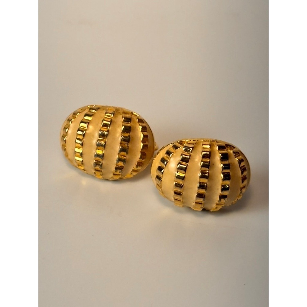Vintage Huggie Clip On Earrings Cream Gold Ribbed Textured Statement Boho Chic